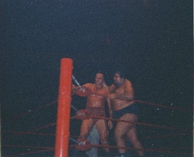 Iaukea has Barend in the corner